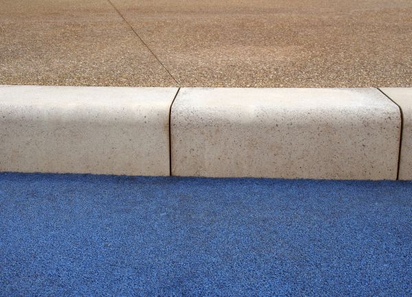 Curb And Sidewalk Installation in Independence
