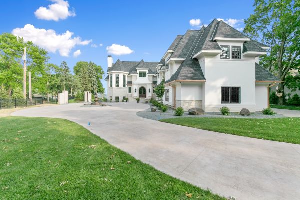 Concrete Driveway Installation in Independence