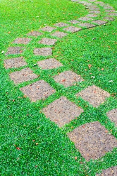 Backyard Pathway Construction in Independence